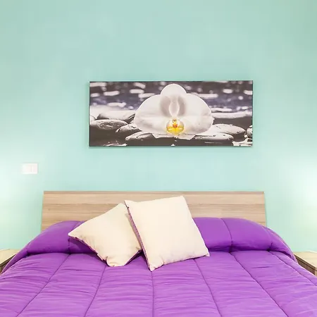 Vanni House 68 * تْشيفالو