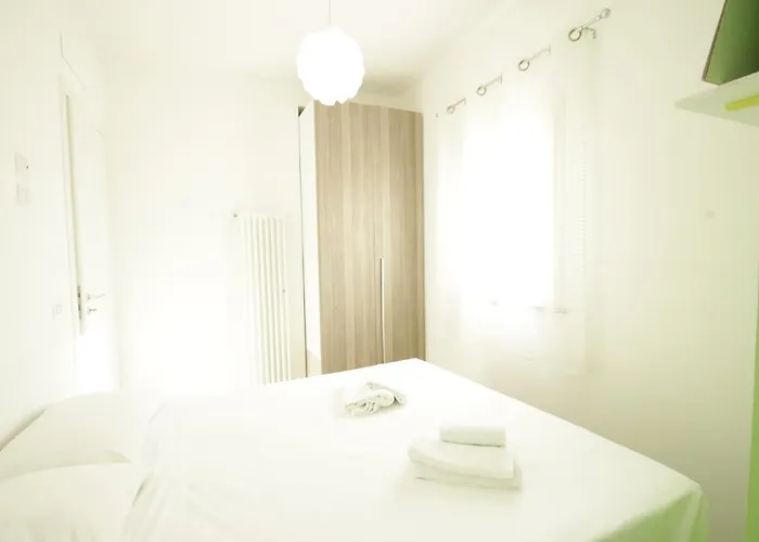 Vanni House 68 * تْشيفالو